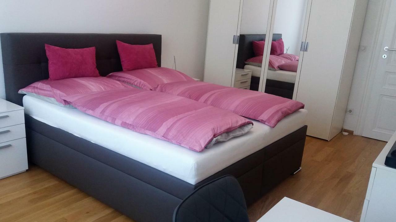 Kurzzeit-Apartment Nussdorf Wina Bagian luar foto